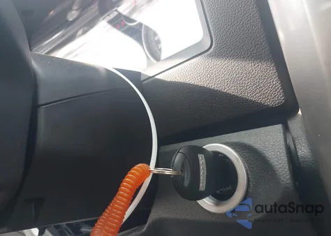 2015 Ram 1500 Laramie z USA, uszkodzony, nr VIN 1C6RR7NT3FS718378